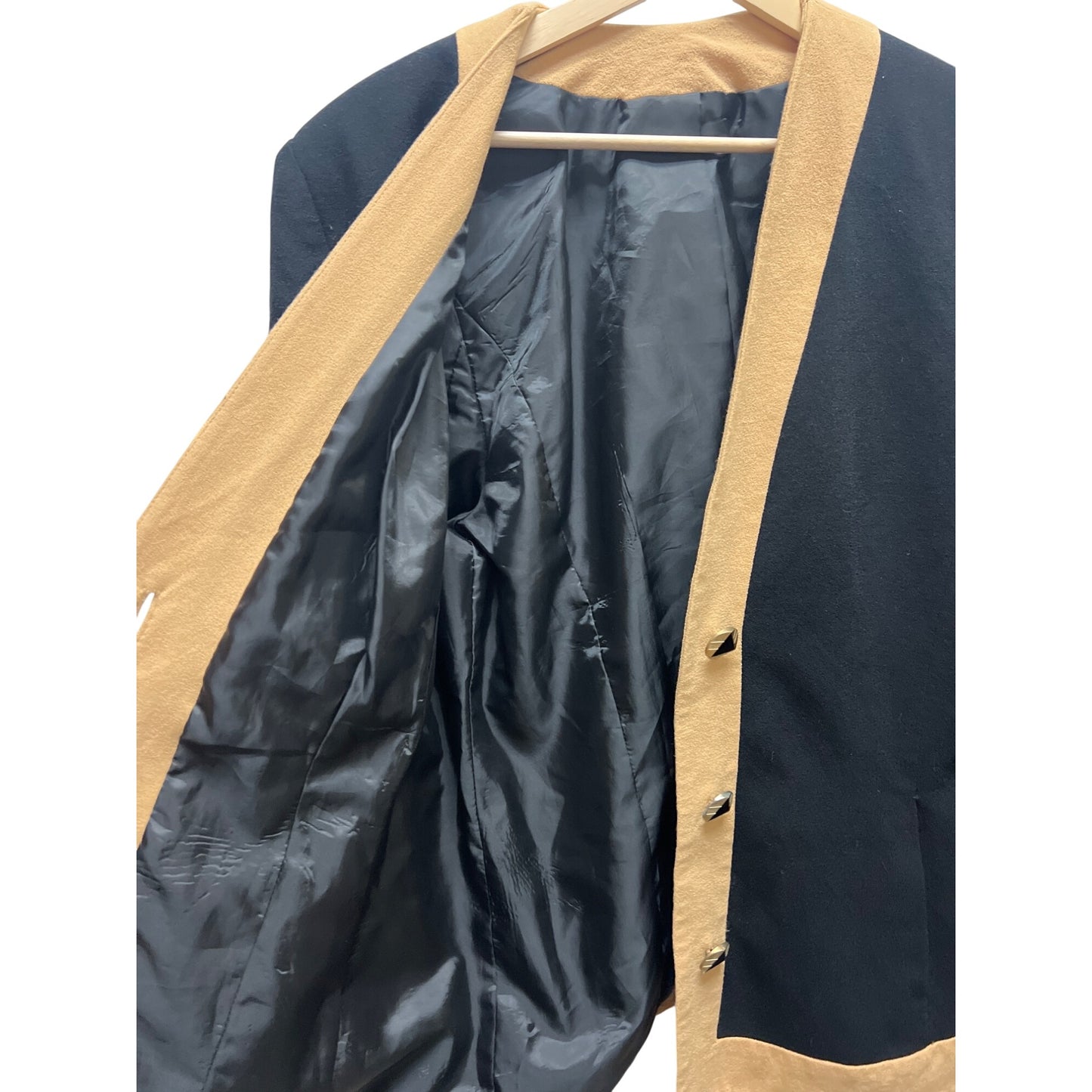 Progressive Image Vintage 80's Black and Tan Crepe Worsted Wool Blazer