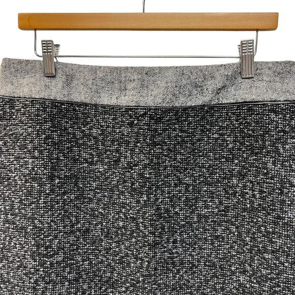 Liz Claiborne Black And Sparkle Tweed Wool Blend Pencil Skirt
