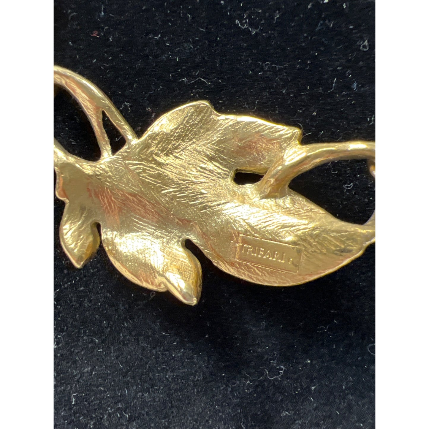 Trifari Vintage Kunio Matsumoto Gold Tone Ivy Leaf Necklace