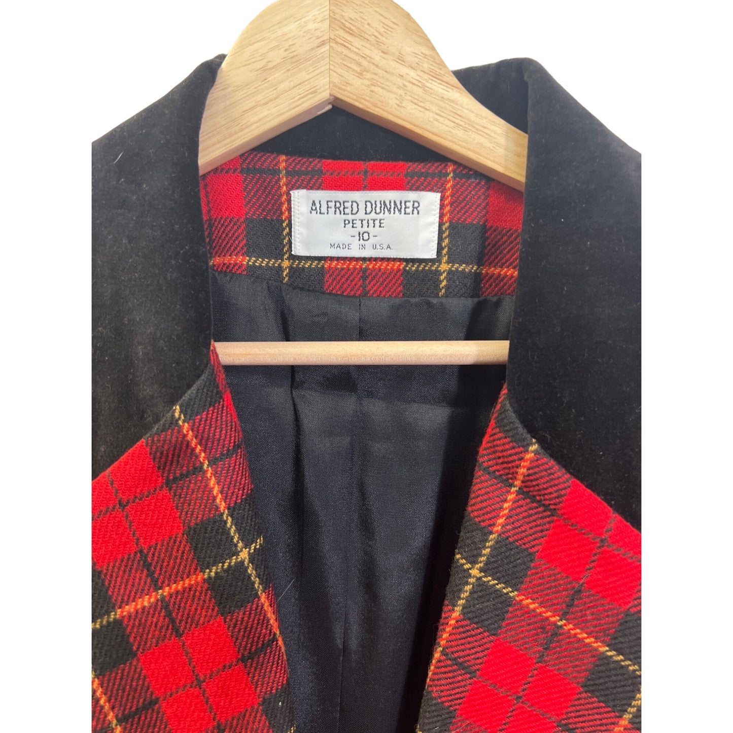 Alfred Dunner Vintage Red and Black Plaid Wool Skirt Blazer Set
