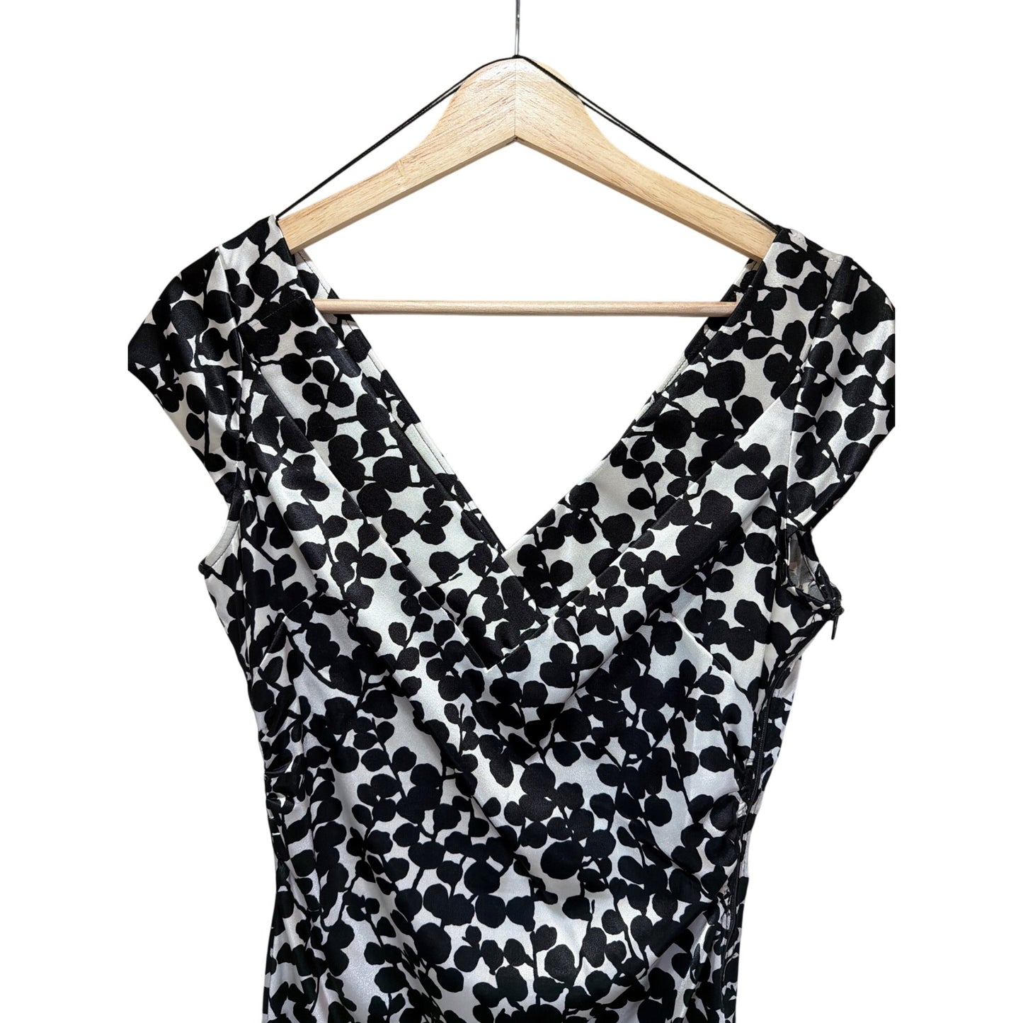 Maggy London Y2K Black & White Floral Satin Bodycon Cocktail Sheath Dress Size 6