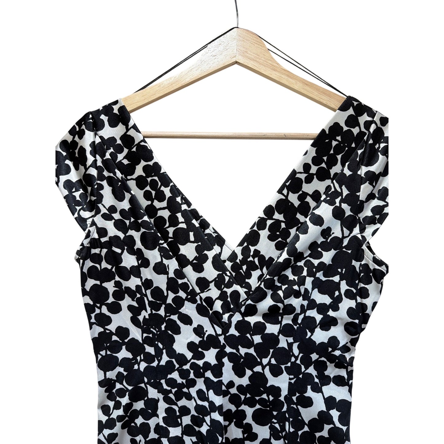 Maggy London Y2K Black & White Floral Satin Bodycon Cocktail Sheath Dress Size 6