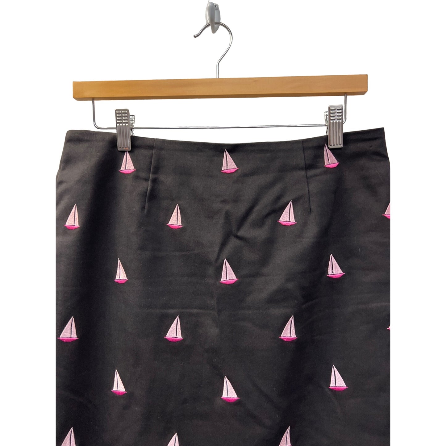Lilly Pulitzer Black Scalloped Pink Sailboat Short Pencil Skirt