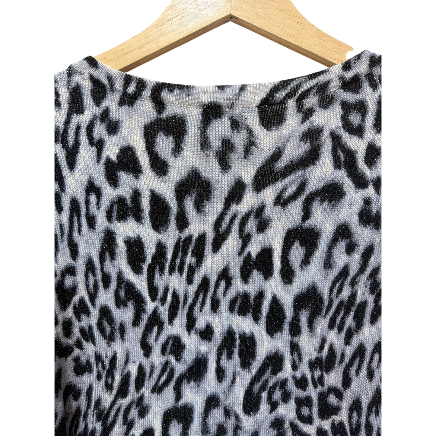 Chicos NWT Sparkly Metallic Leopard Print Cardigan Size M Gray Black