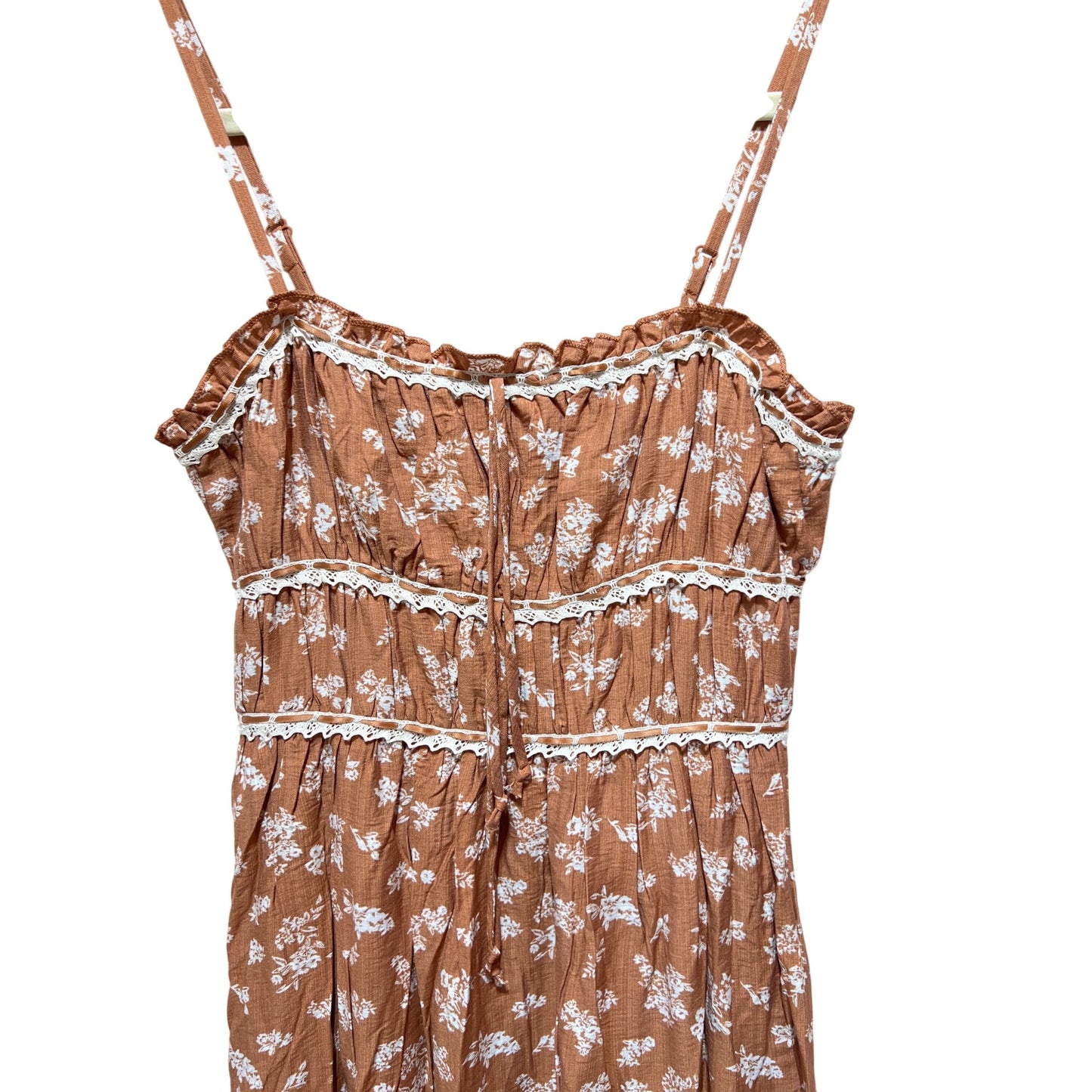Sincerely Jules NWT Floral Smocked Maxi Dress With Adjustable Straps & Lace Detail - Size Medium