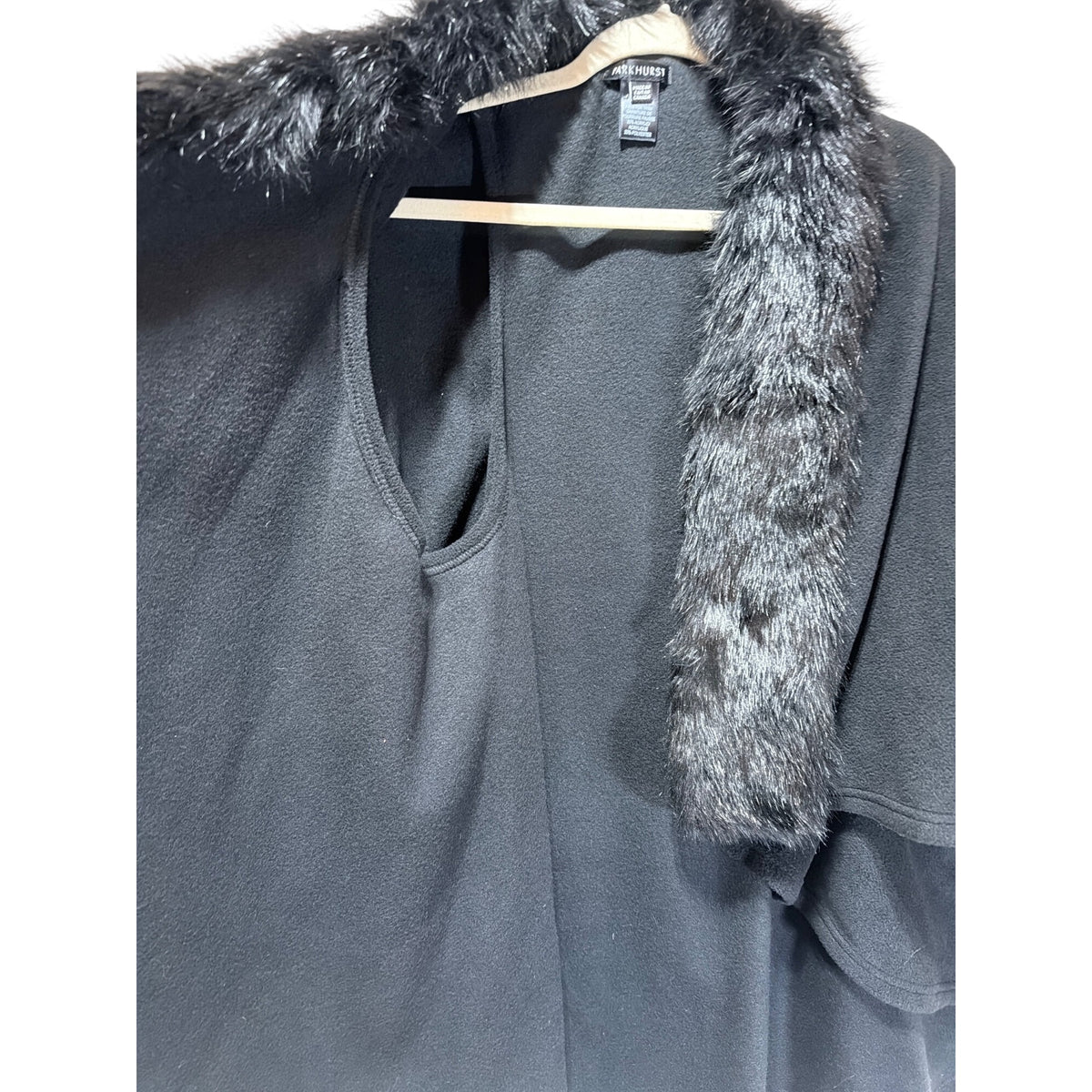 Parkhurst Black Fleece Faux Fur Collar Wrap Cape
