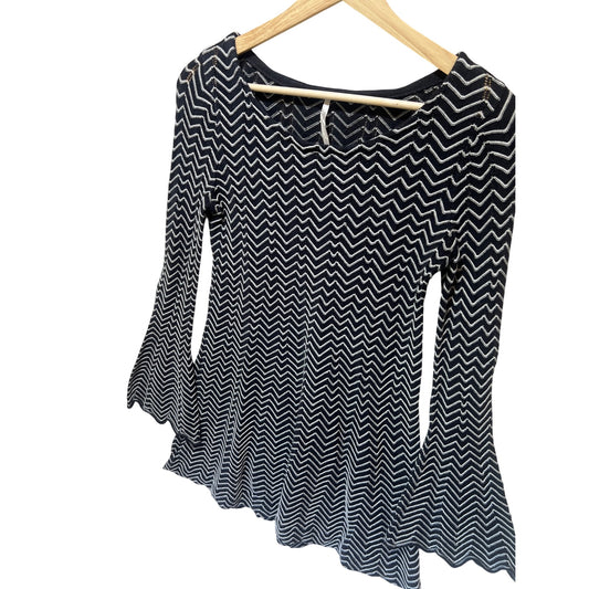 Free People Black and White Knit Chevron Pattern Flared Sleeve Tunic Dress  Womens XS