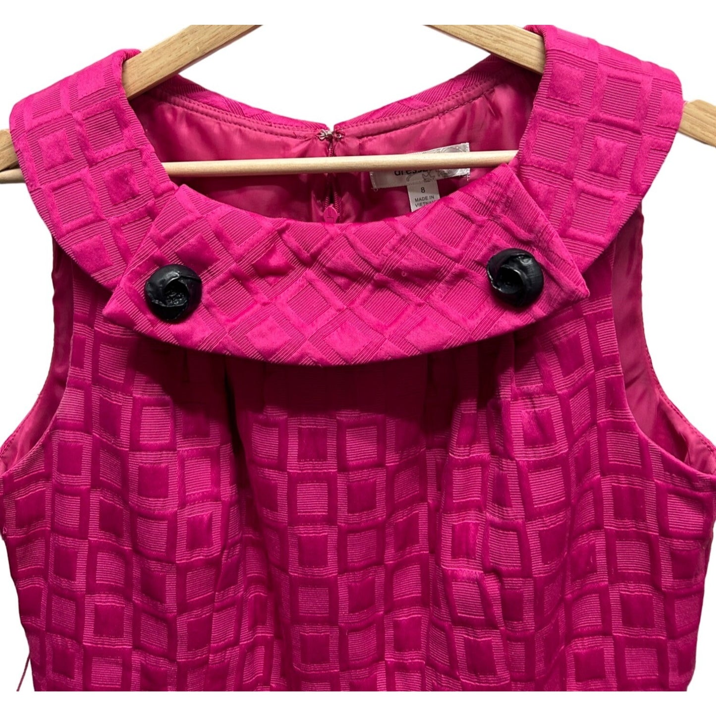 Dress Barn Magenta Pink Sleeveless Textured Dress With Button Detail Size 8