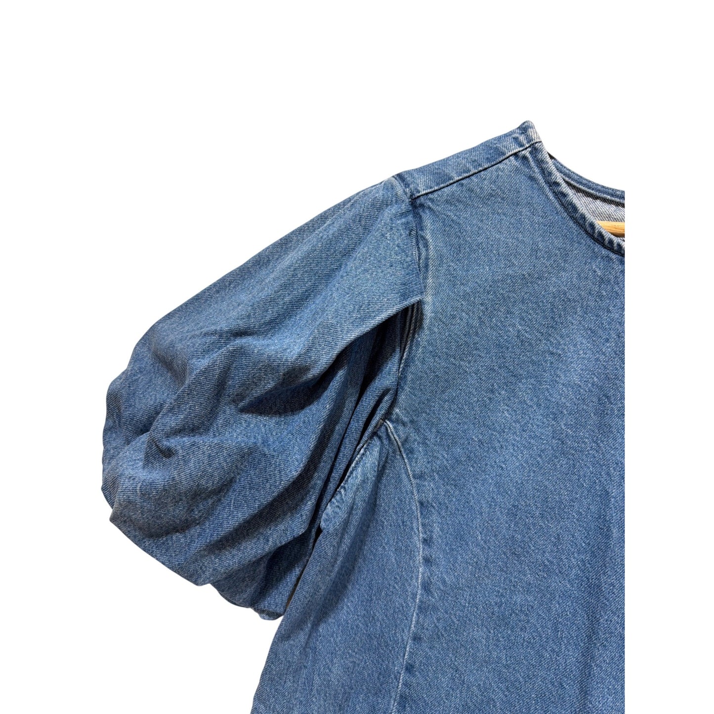 Levis Zaida Sculptural Blouse Denim Puff Sleeve Top Size L Light Blue 100% Cotton Zip Back Closure