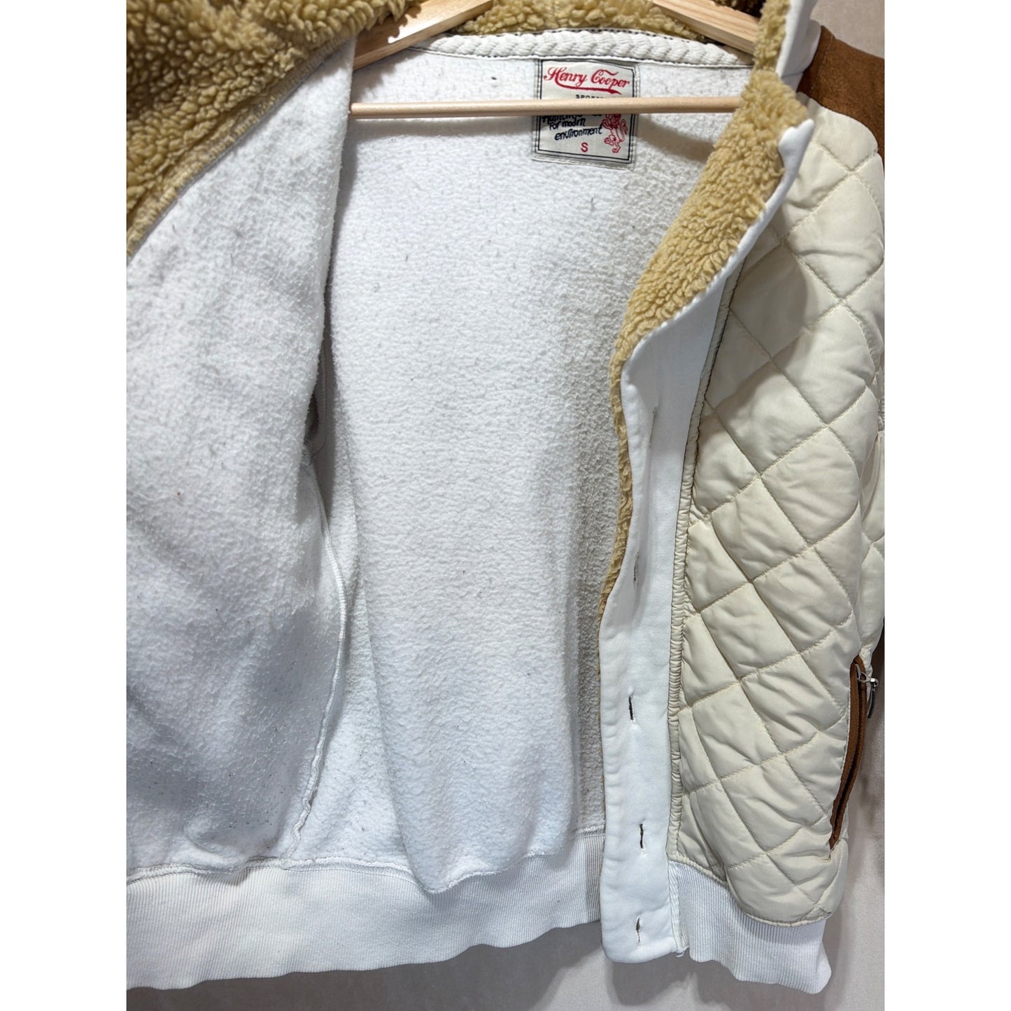 Henry Cooper Sportswear Vintage Y2K White Tan Sherpa Lined Hoodie Jacket With Quilted Panels