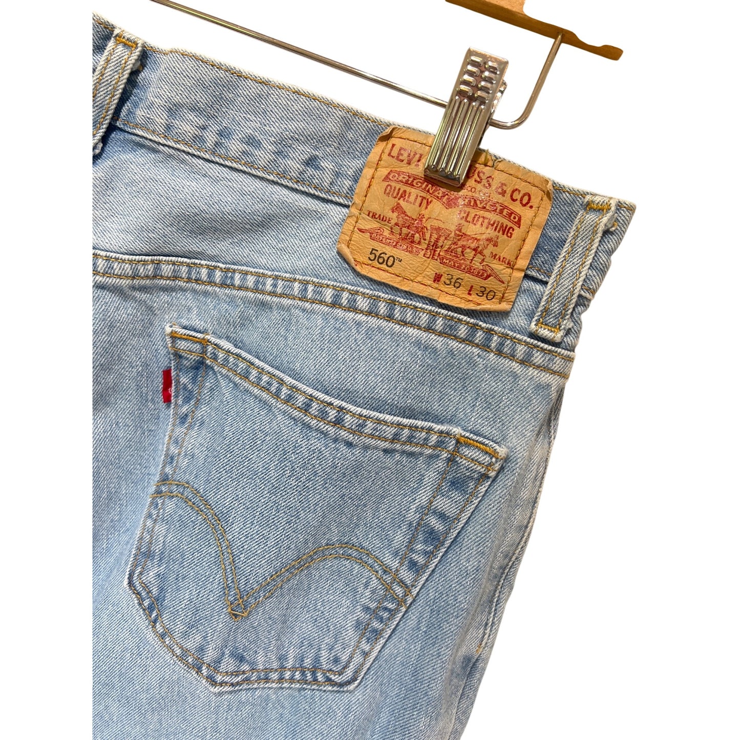 Levis 560 Comfort Fit Light Wash Jeans 36x30 Relaxed Tapered Leg Vintage Y2K Denim