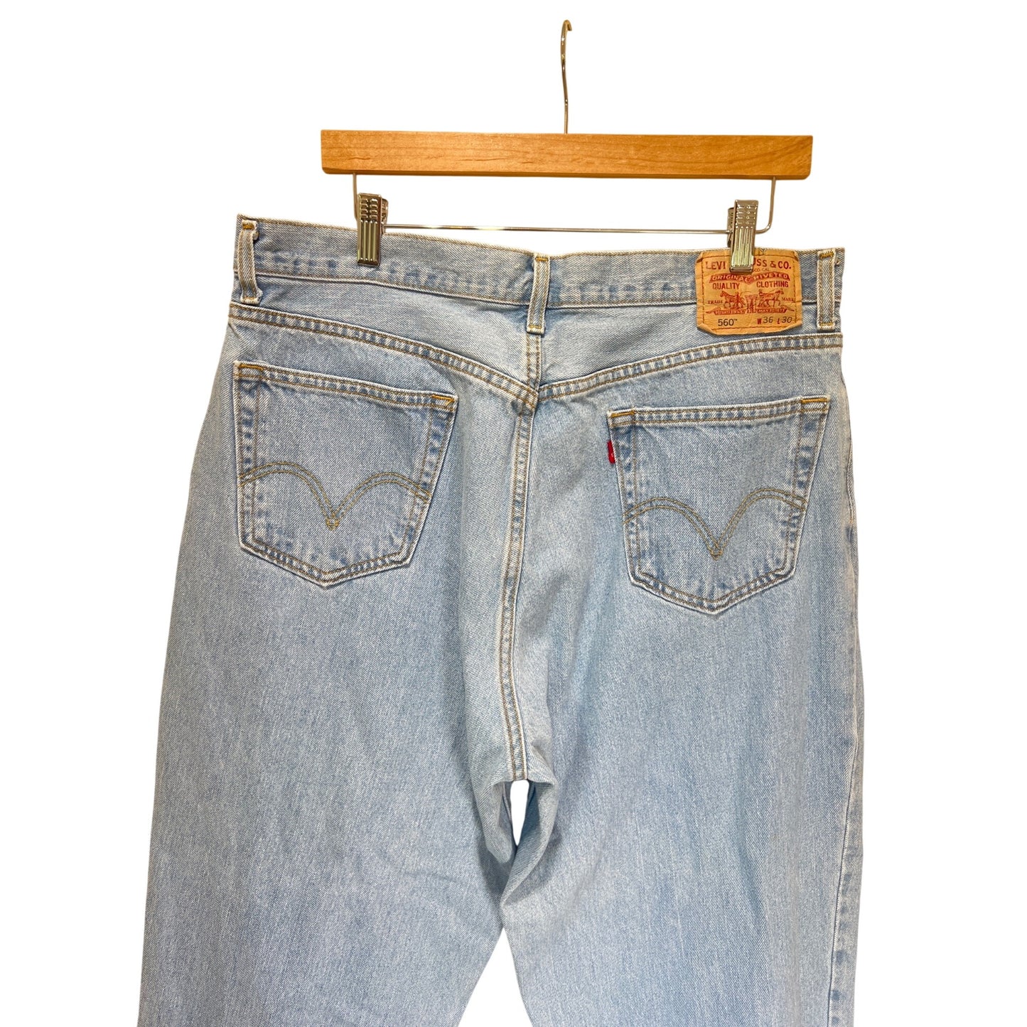 Levis 560 Comfort Fit Light Wash Jeans 36x30 Relaxed Tapered Leg Vintage Y2K Denim