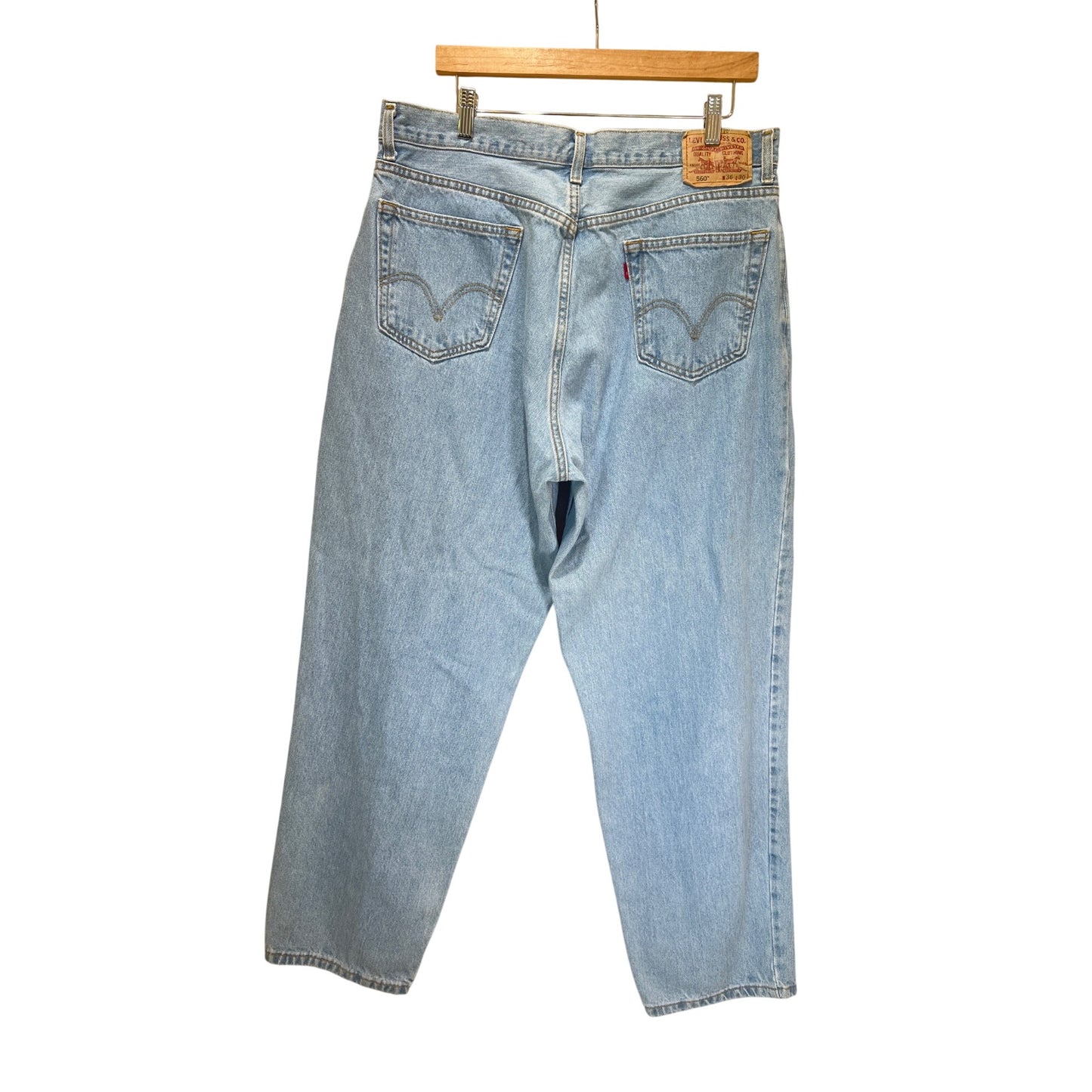 Levis 560 Comfort Fit Light Wash Jeans 36x30 Relaxed Tapered Leg Vintage Y2K Denim