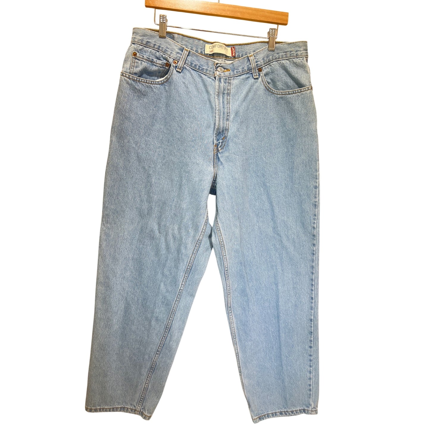 Levis 560 Comfort Fit Light Wash Jeans 36x30 Relaxed Tapered Leg Vintage Y2K Denim