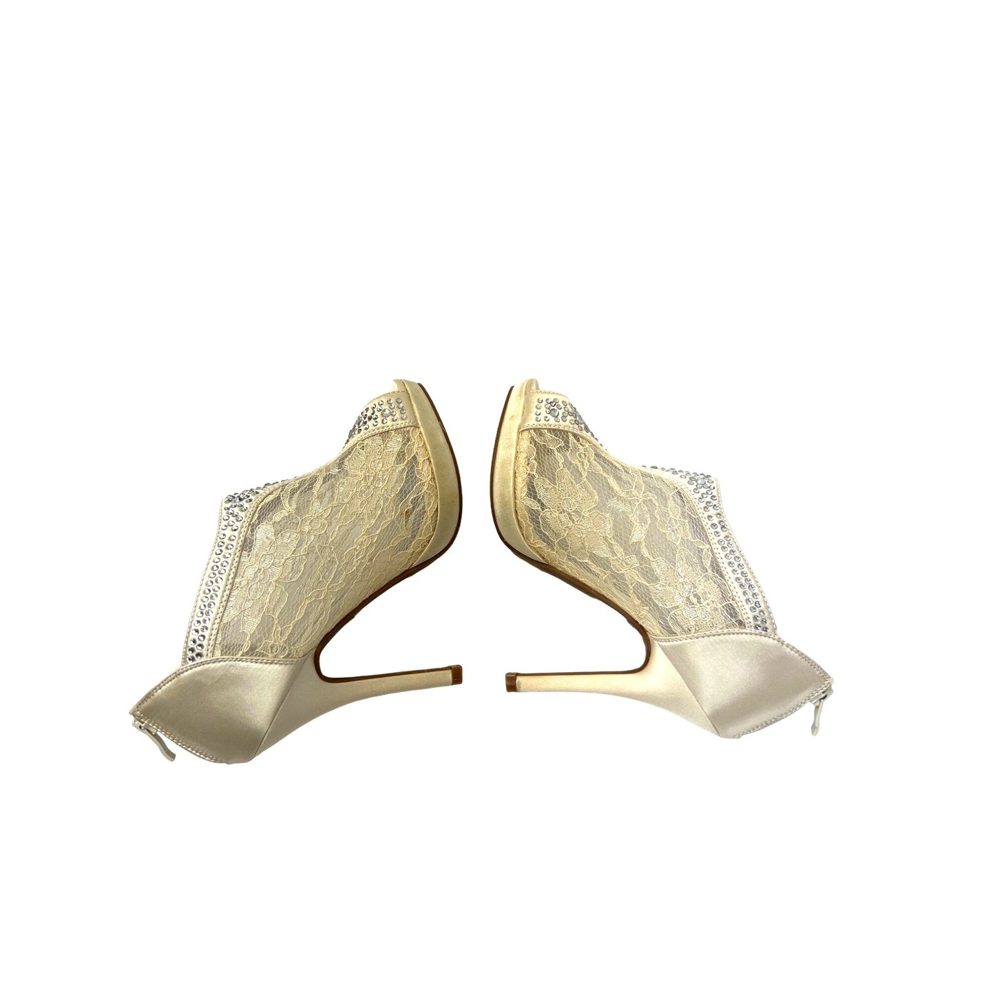 MIchaelangelo NWT Ivory Venetian Lace Bridal Stilettos