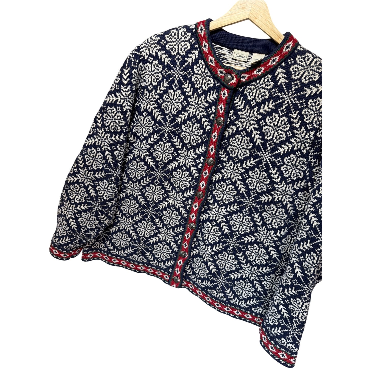L.L. Bean Womens Nordic Fair Isle Snowflake Cardigan Pewter Button 100% Cotton Size 1X Navy & White Geometric Pattern With Red Trim