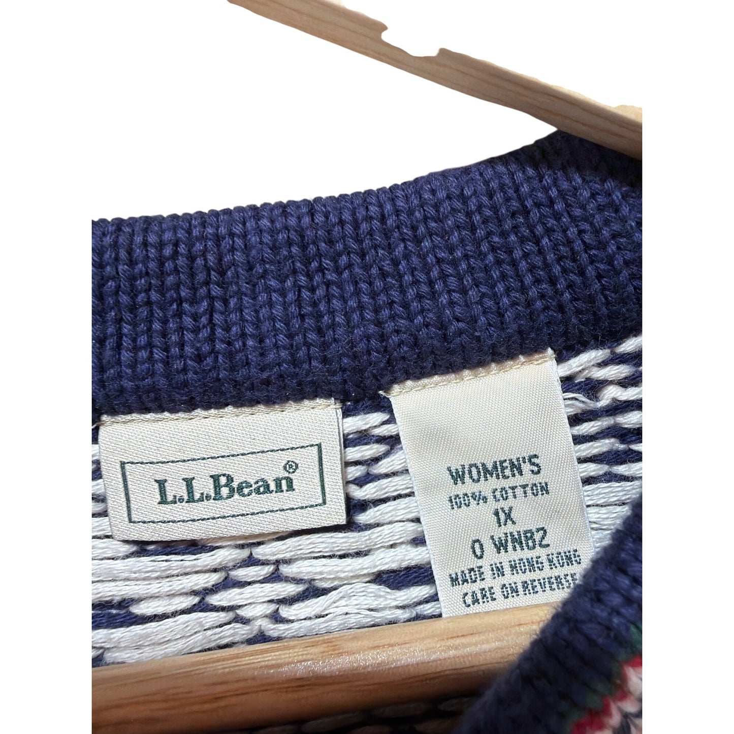 L.L. Bean Womens Nordic Fair Isle Snowflake Cardigan Pewter Button 100% Cotton Size 1X Navy & White Geometric Pattern With Red Trim