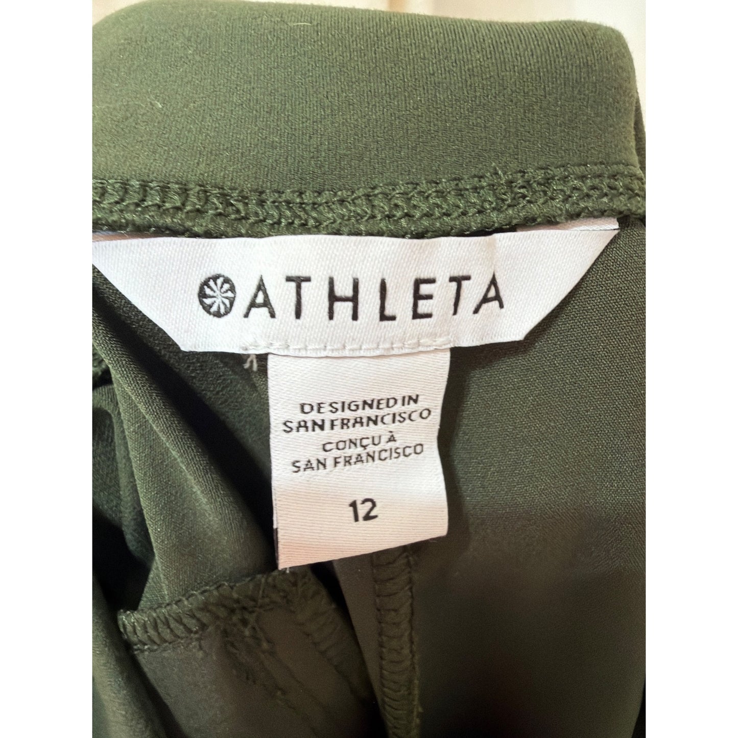 Athleta Elm Green Endless Pants Recycled Materials Straight-Leg Pull-On Women’s Size 12