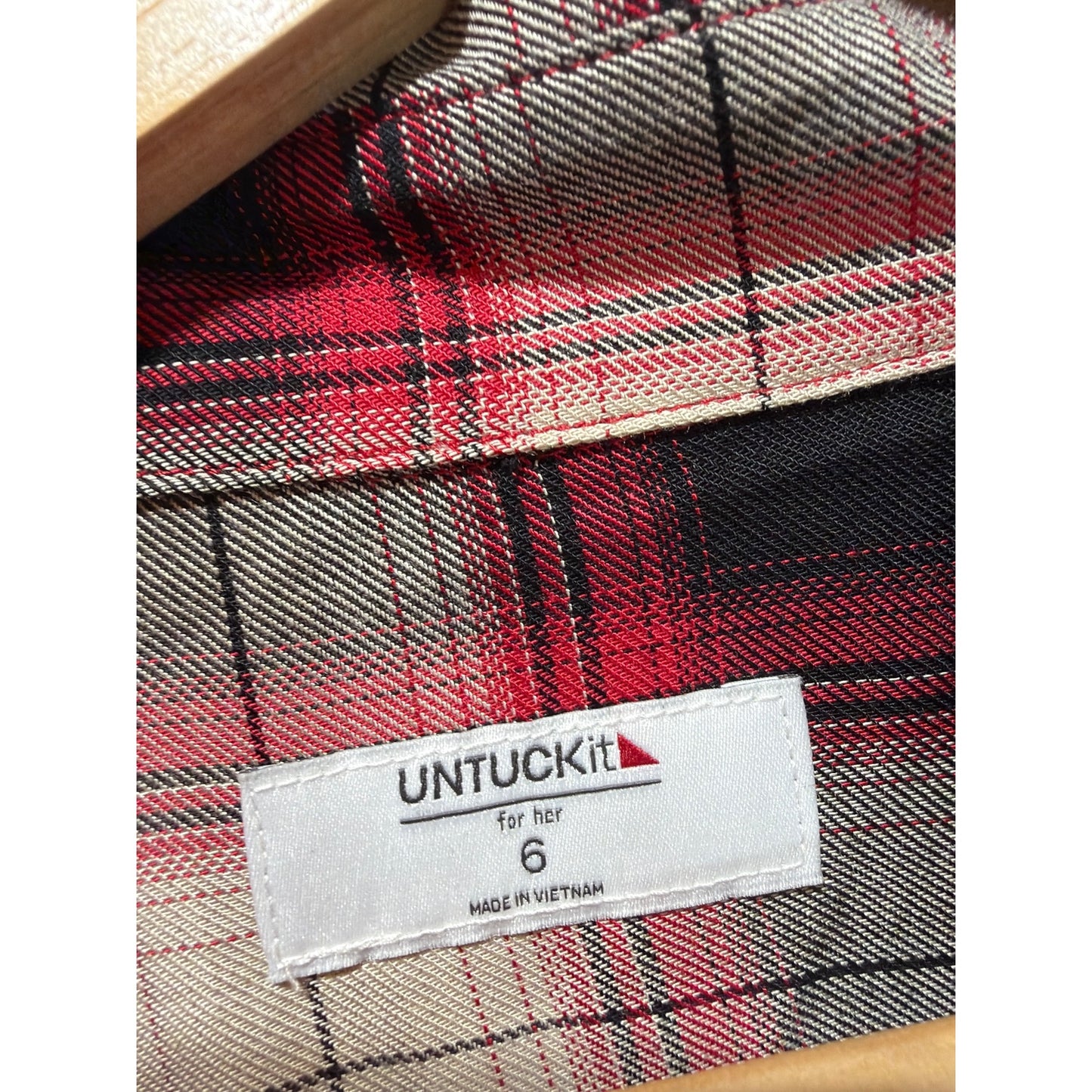 Untuckit Rachel Red & Black Plaid Wrap Shirt Dress NWOT Size 6