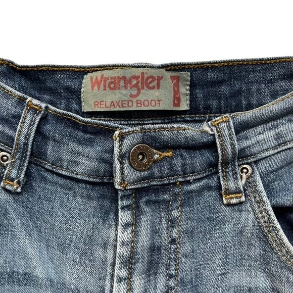 Wrangler Relaxed Boot Medium Wash Denim Jeans